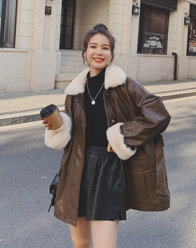 皮衣的穿搭技巧冬季,皮衣还能这样搭穿上立马时尚起来