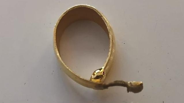 黄金戒指翻新一般多少钱,黄金戒指换款式怎么换没有加工费