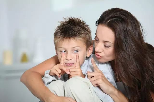 孩子越大越难管教怎么办,孩子叛逆难沟通你无需自责内疚