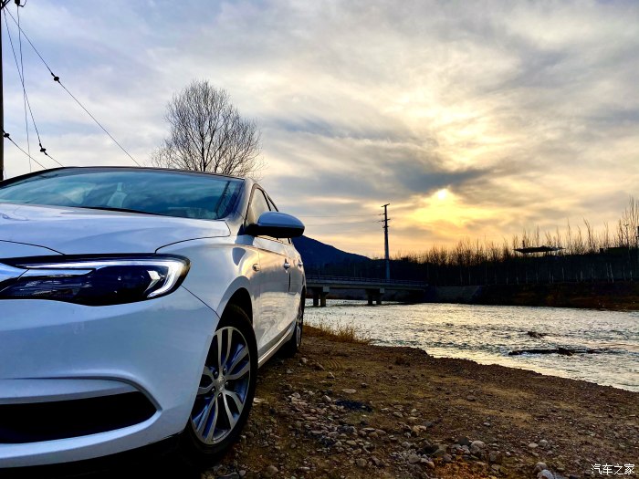 英朗1.5和1.3t哪个油耗低,英朗哪款车型最好