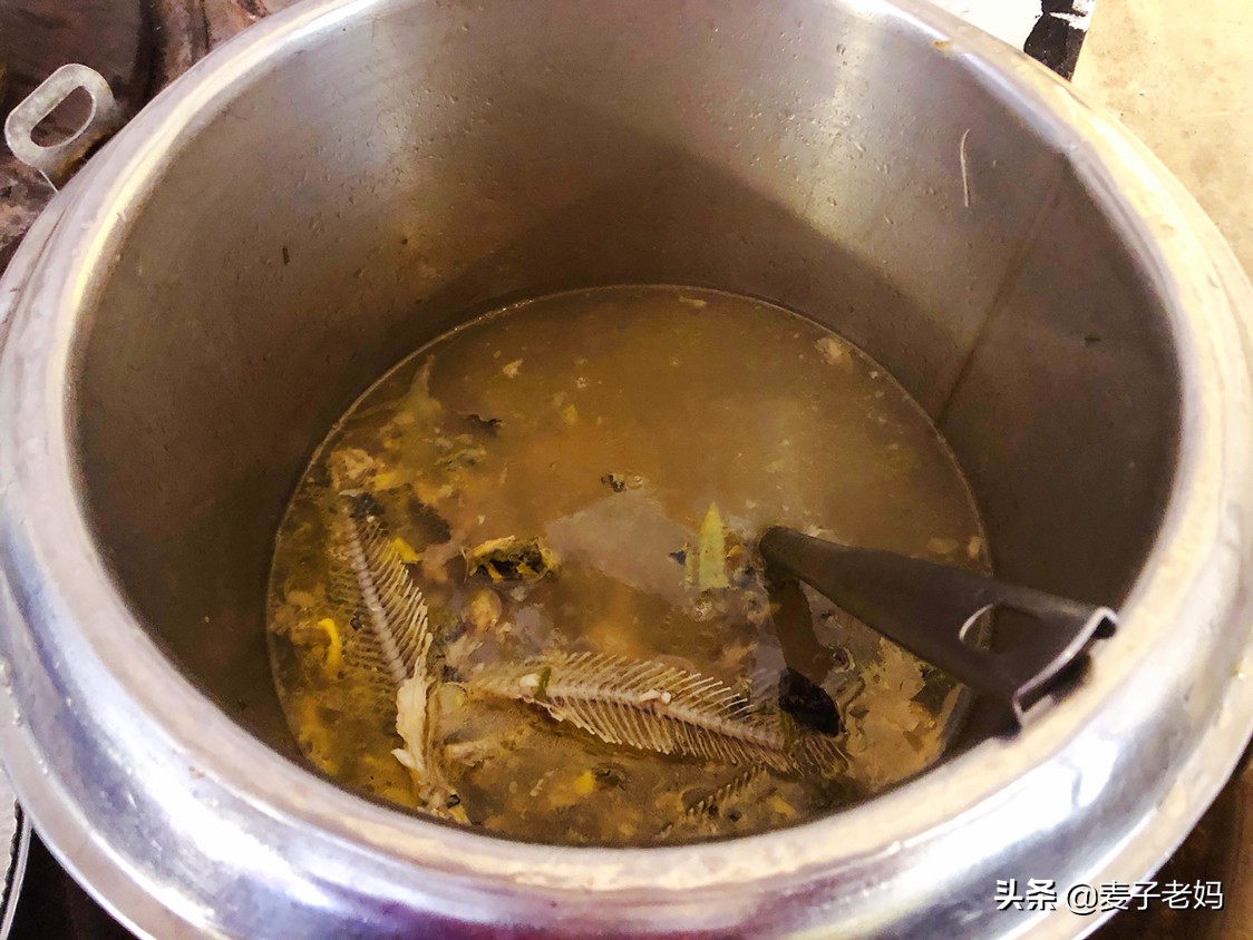 一家三口游古镇必吃网红美食,旅行攻略一个打卡超火美食景点