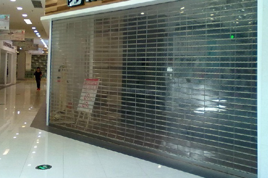 水晶卷帘门和普通卷帘门哪个耐用,水晶卷帘门全称是什么