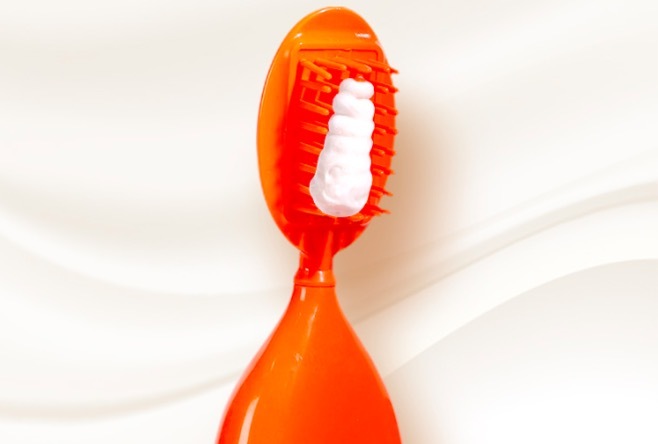 一梳黑发,在家染发黑发直接染