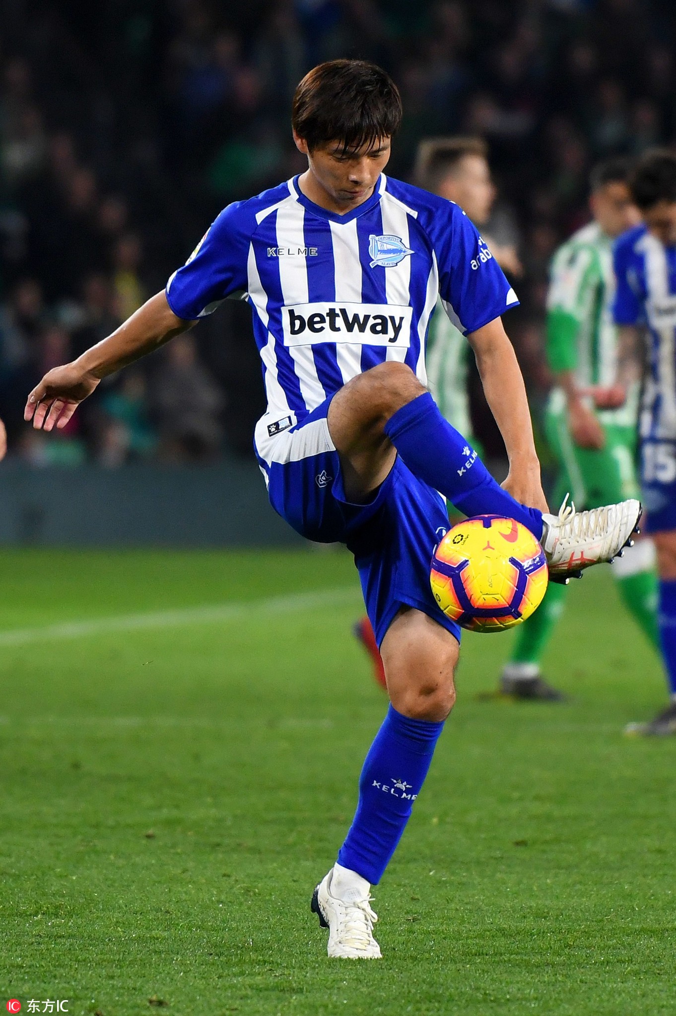 为什么伊涅斯塔老卡不能买,伊涅斯塔专属战靴