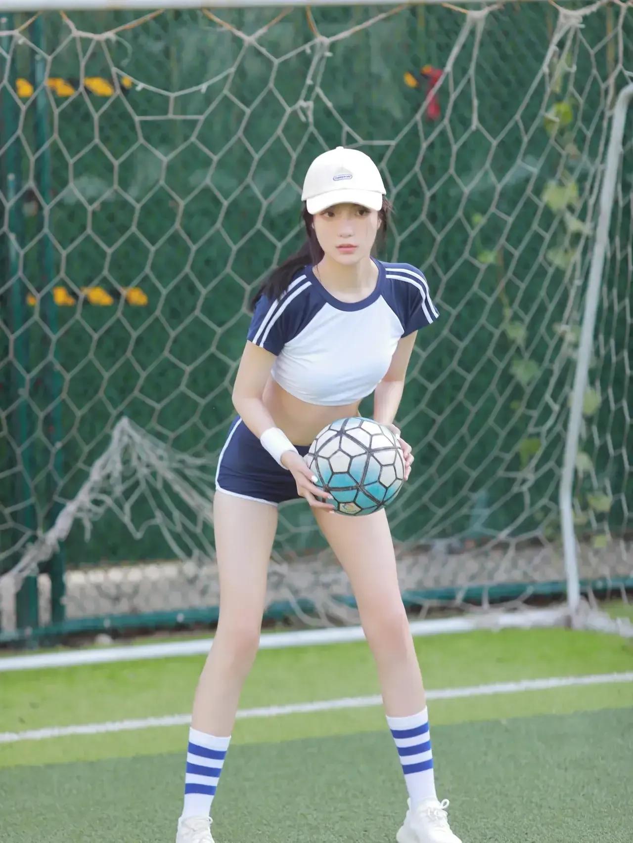 随风奔跑是自由的方向吗,随风奔跑自由是方向mv