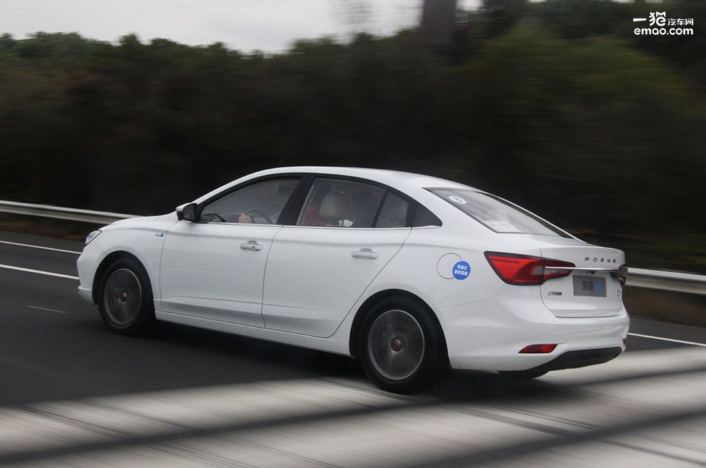 荣威i51.5t驾驶体验,荣威i5的1.5l发动机压缩比