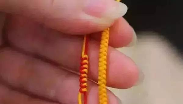 无绳结手串打结方法,文玩核桃手串绳结打法