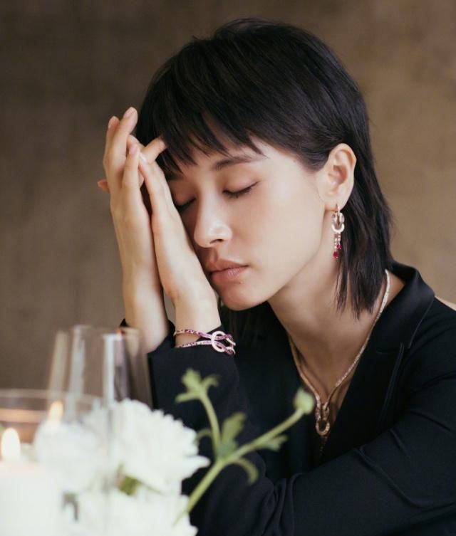 王子文长发好看还是短发好看,王子文了不起的儿科医生短发