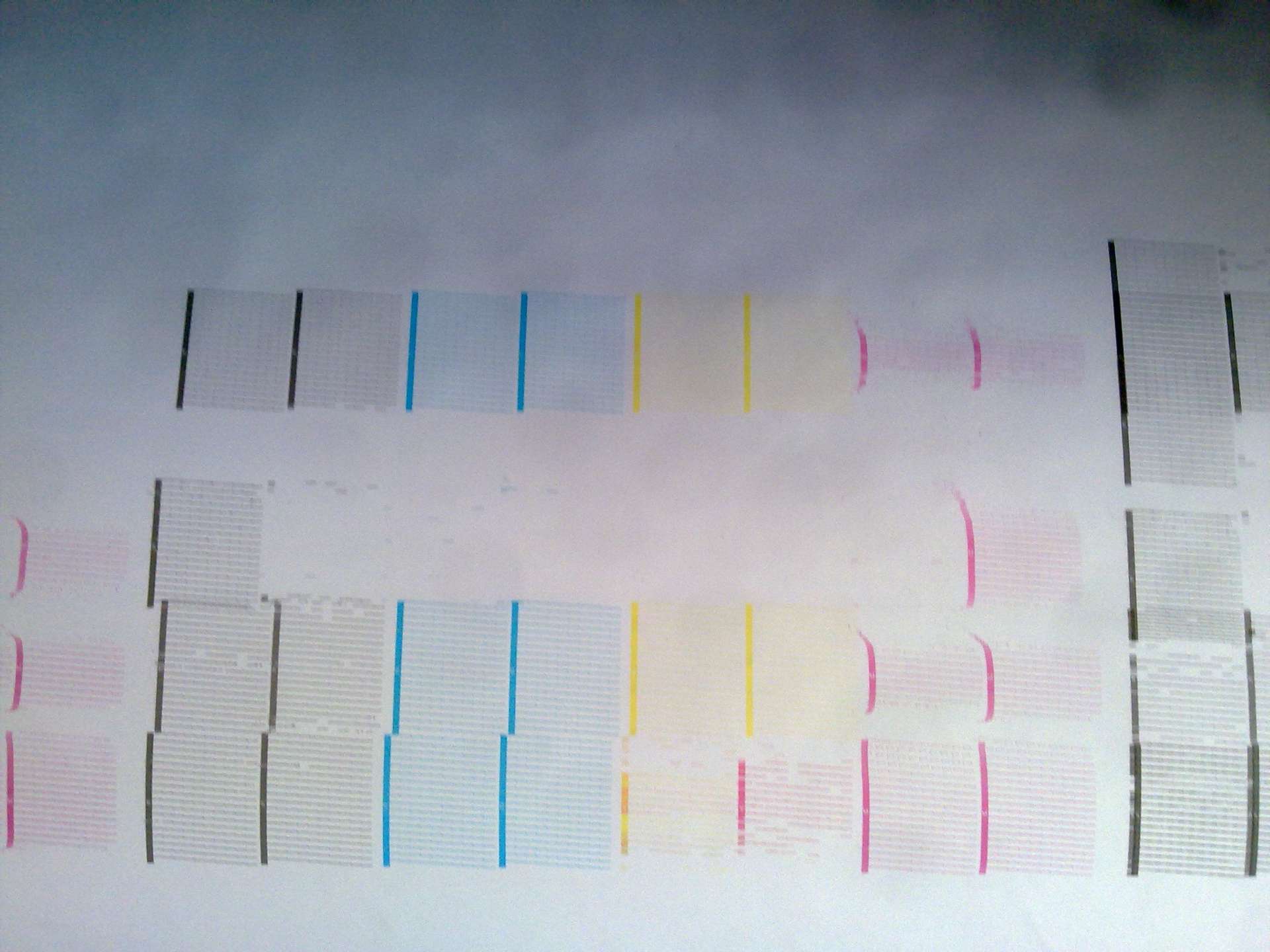 打印机维修说墨盒未安装好,怎么消除打印机缺墨指示灯