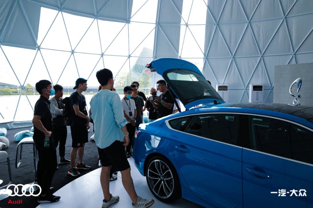 最新款奥迪rs5赛道试驾,奥迪rs5双门版赛道测试