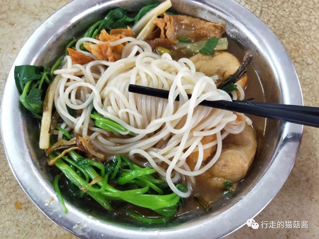 合味芳柳州螺蛳粉测评,巴狗鲜食柳州螺蛳粉测评