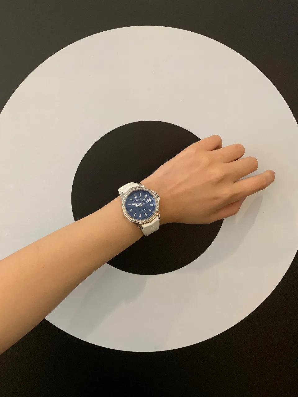 十一国庆没闲着，大腕给你找了4个爱表的女朋友