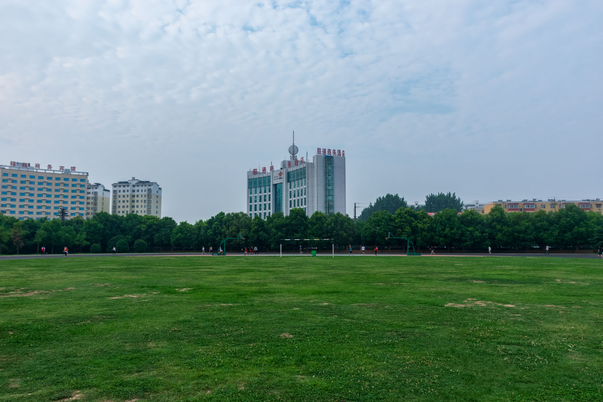 遂平县奥林匹克公园广场,遂平县奥林匹克晚会
