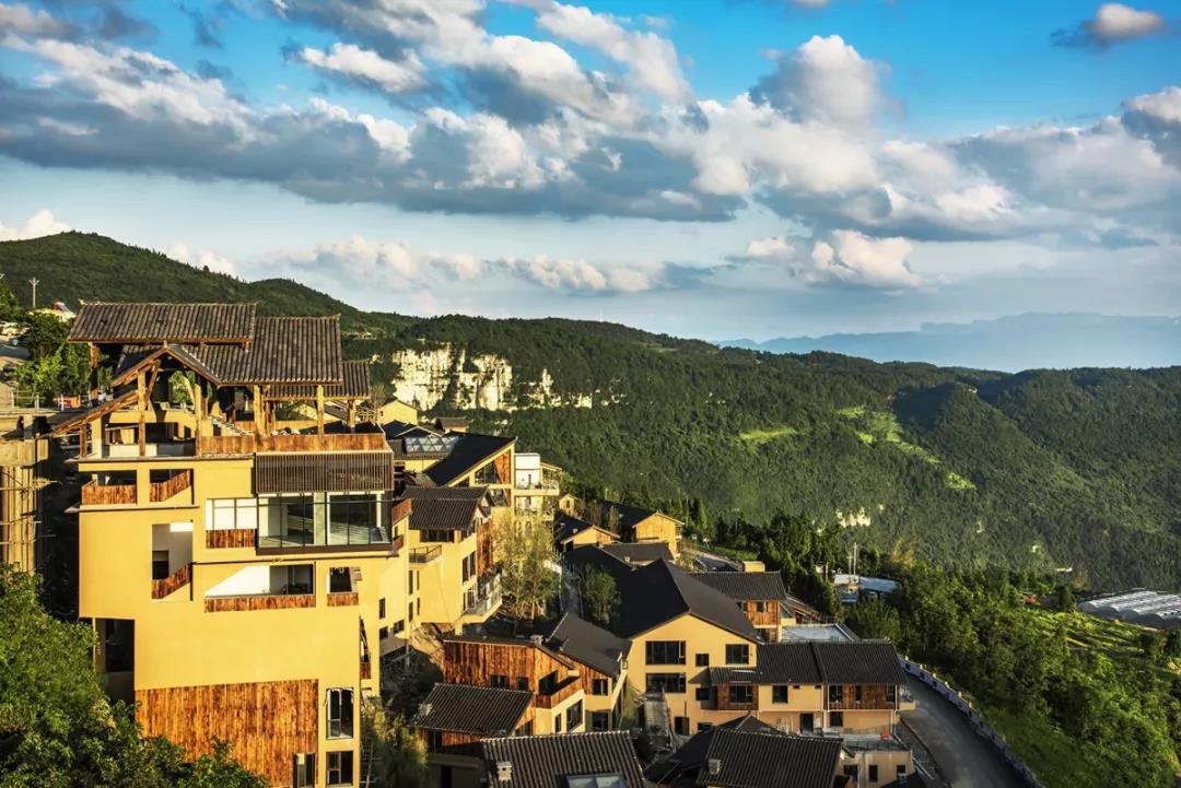 浩丰出品：懒坝LAB丨值得去一万次的云中艺术仙境