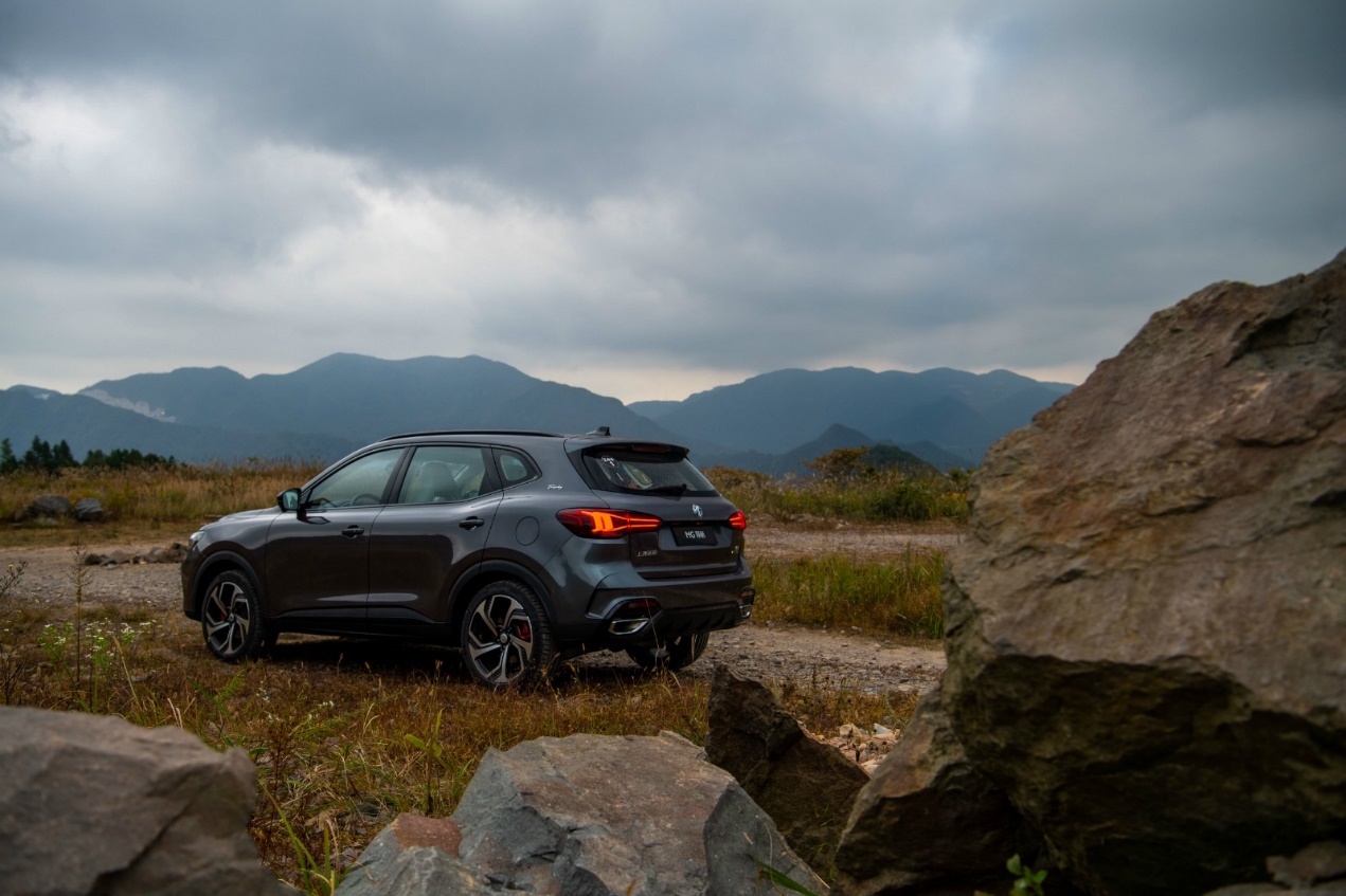 mg领航两驱燃动落地价,名爵mg领航新能源怎么样