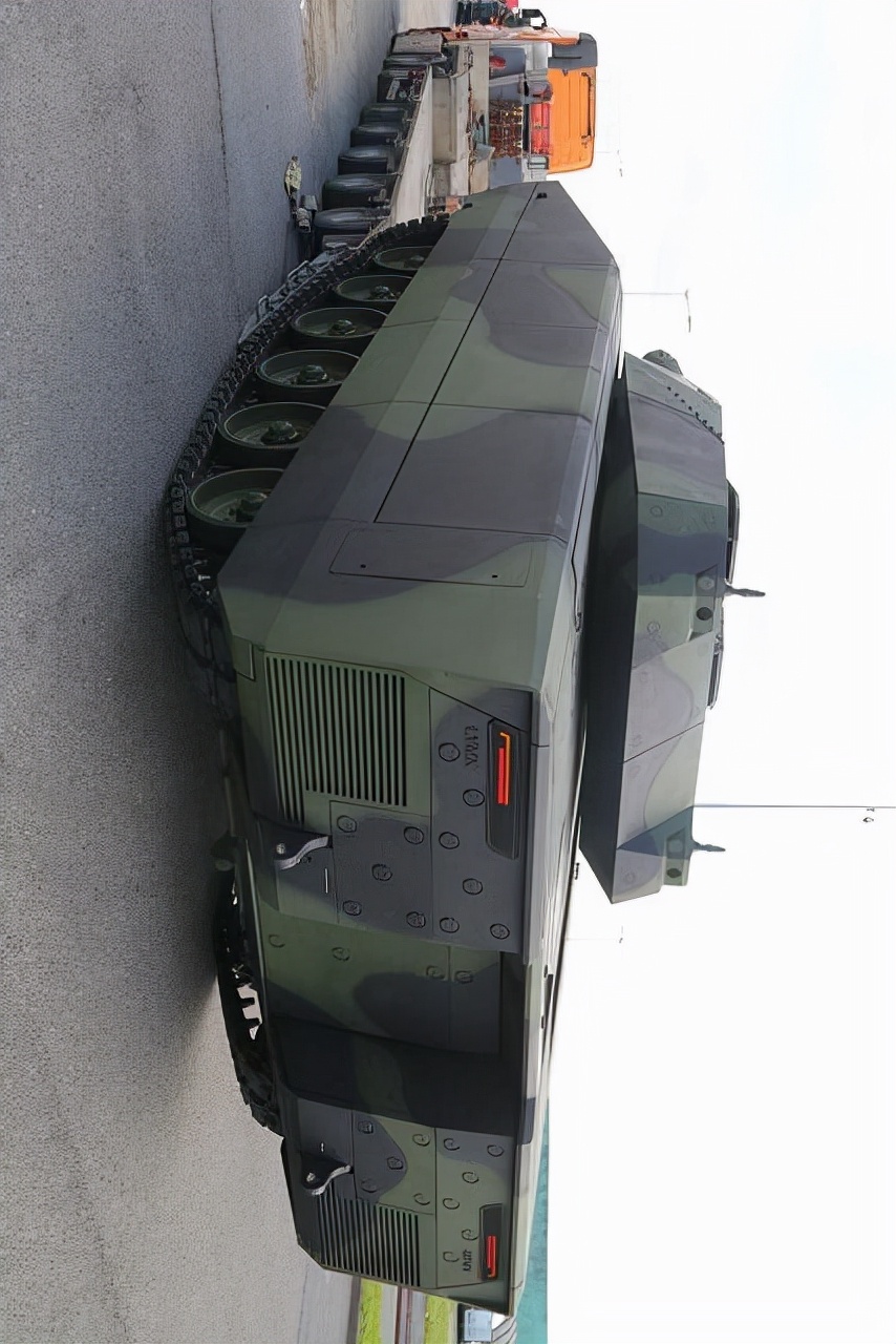 世界上防护能力最强的装甲车,最新山猫kf41步兵战车