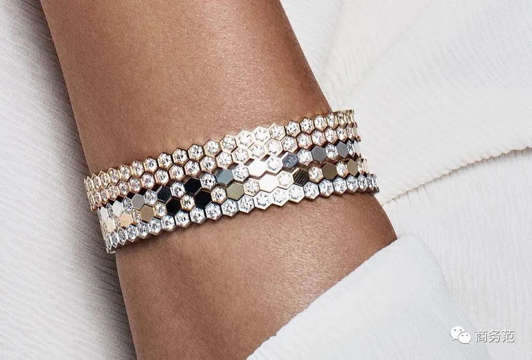 21年最火手镯,21款经典大气的手镯买了不过时