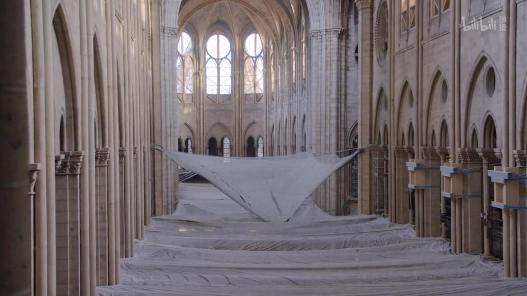 被大火烧毁的法国建筑,法国地标建筑着火