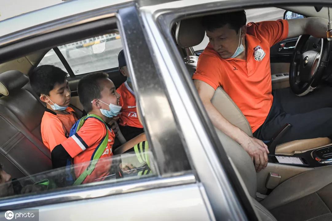 他不是神童纪录片,他不是神童