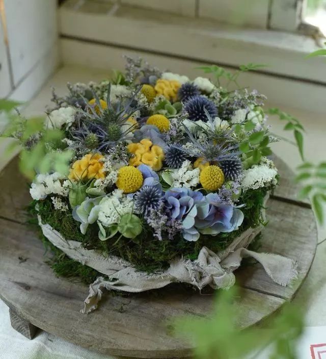 日式花艺作品,日本花店装修风格效果图