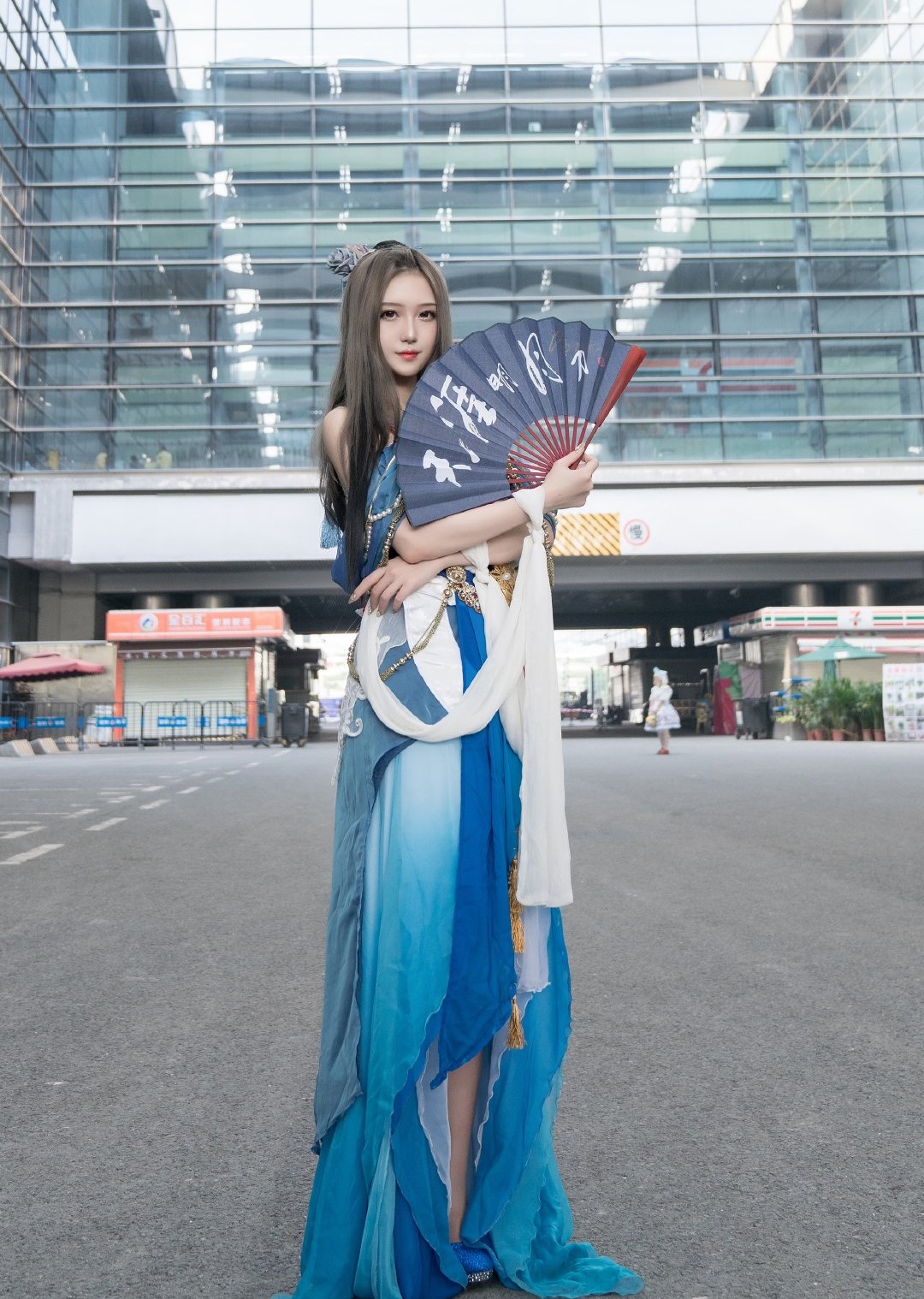 腐团儿cos明日星,少年感十足的古风cos