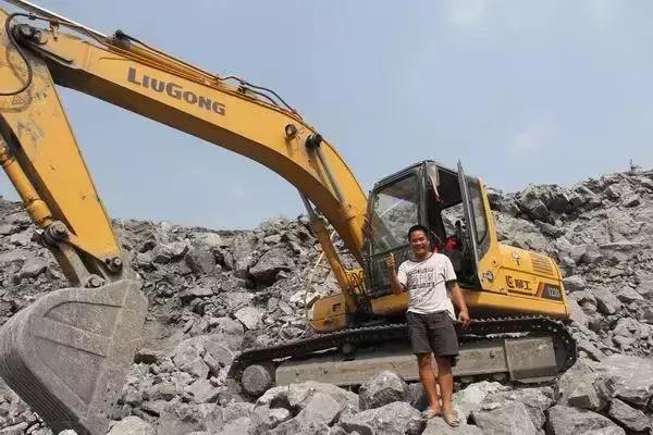 开挖机好还是数控好,修挖机开挖机