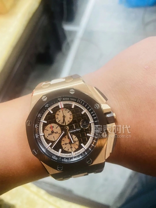 网友晒上千万的手表,网友晒1300手表