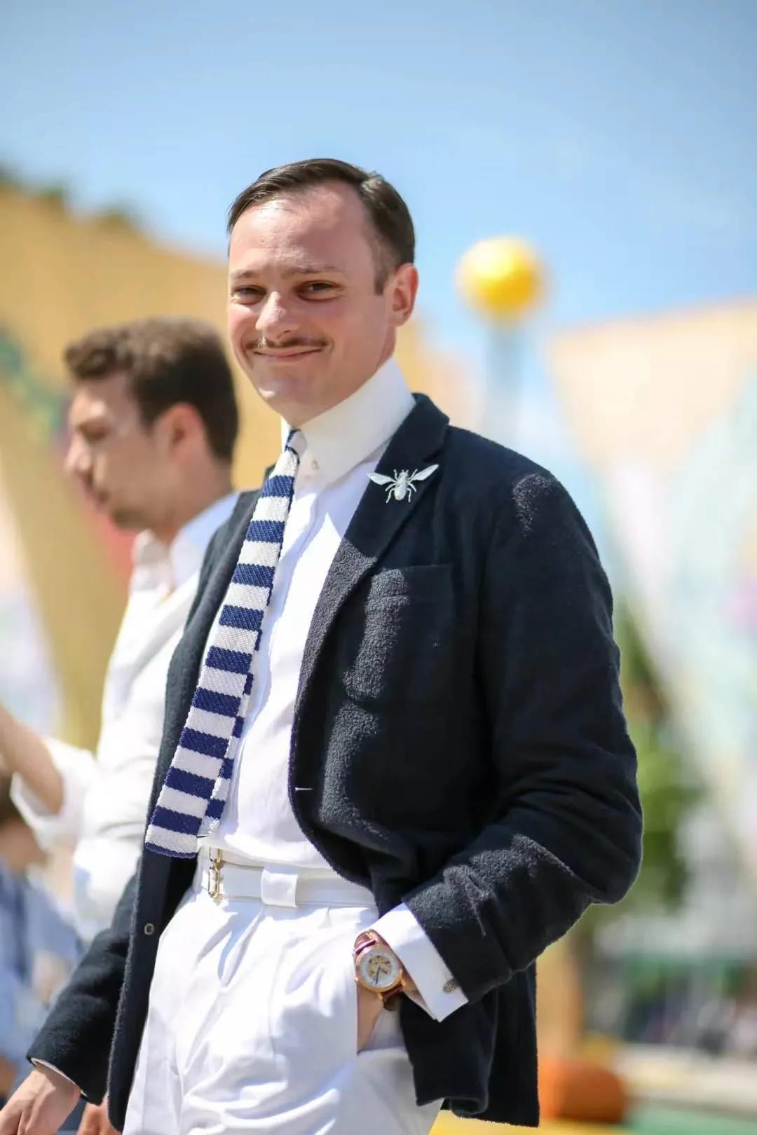 职场中年男士穿衣搭配,40岁男士如何穿显高级感