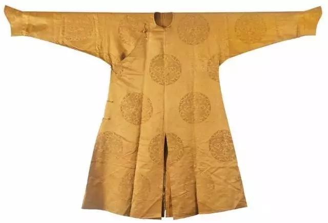 清朝皇帝有多奢侈，看了这些藏品才知道