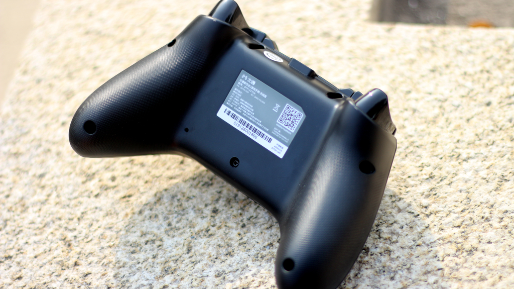 多平台适配的入门游戏手柄,多平台互通手游