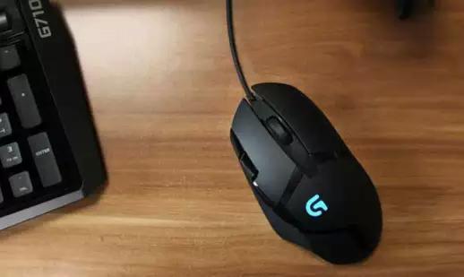 触发决胜局，高灵敏游戏鼠标增加命中率