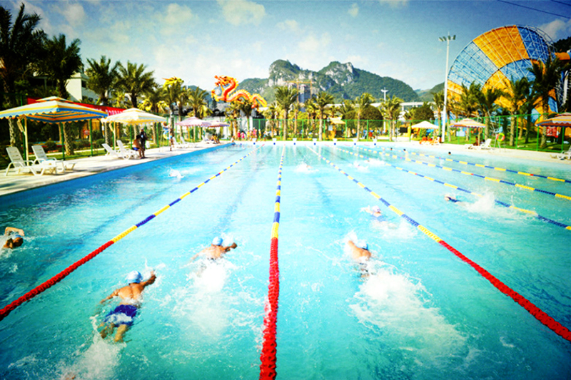 梵净山红云金顶往下看,贵州铜仁梵净山老金顶