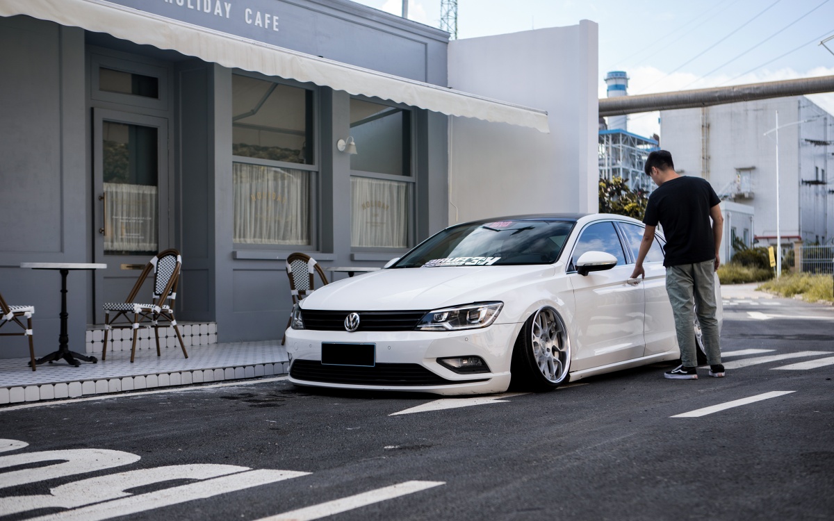 大众凌渡不仅可以很辣,改装后还可以变得又白又胖