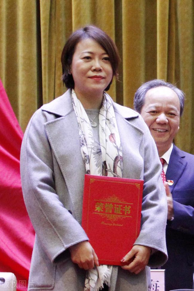 东方铁塔韩方如，酷特智能张蕴蓝，山东这2位女儿，接班掌管企业