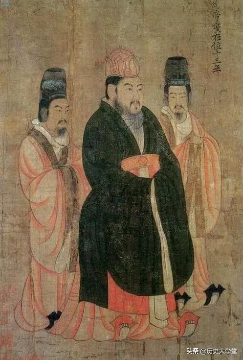 导致大明覆灭的皇帝,历代君王为什么大兴土木