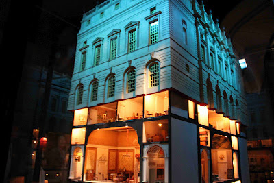 娃娃屋玩家,英国女王与玛丽王后