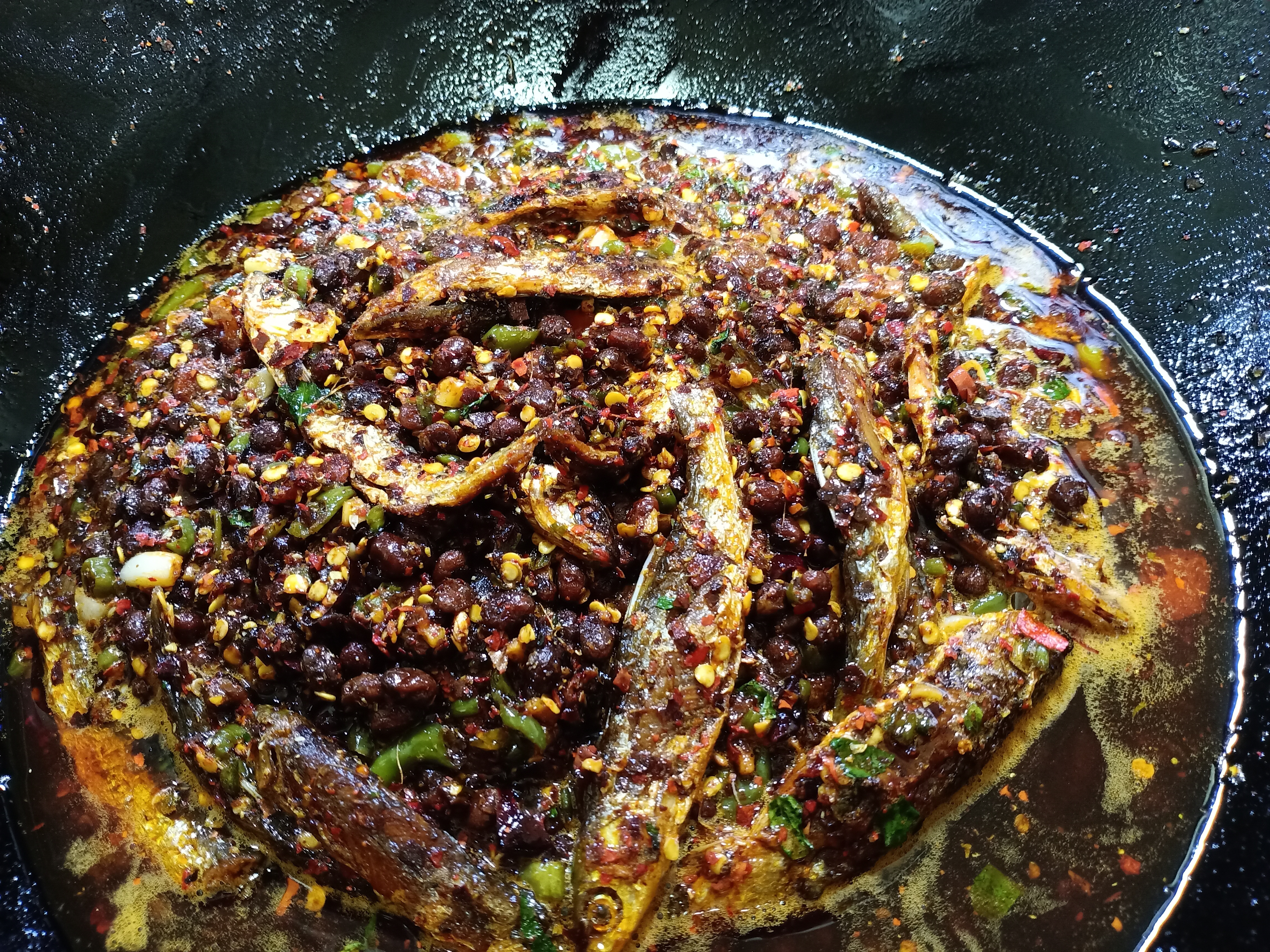 自制豆豉酱炒老干妈,小河鱼干酱做法