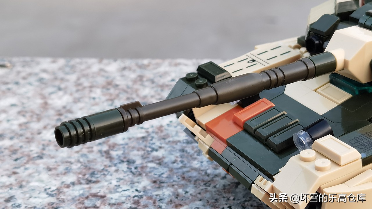 积木t90坦克带悬挂的,启蒙坦克积木虎式t90