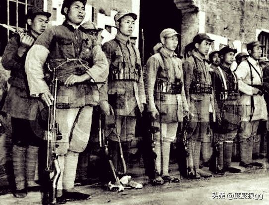 *剑英叶**副官持火漆信寻找项英,陈毅问能给我看看吗?顾玉良:不行