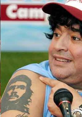 马拉多纳纹身的那个人是谁,马拉多纳纹身全集