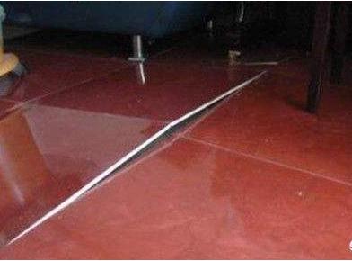 地暖上薄贴瓷砖空鼓原因,美缝会不会导致地暖瓷砖鼓起来