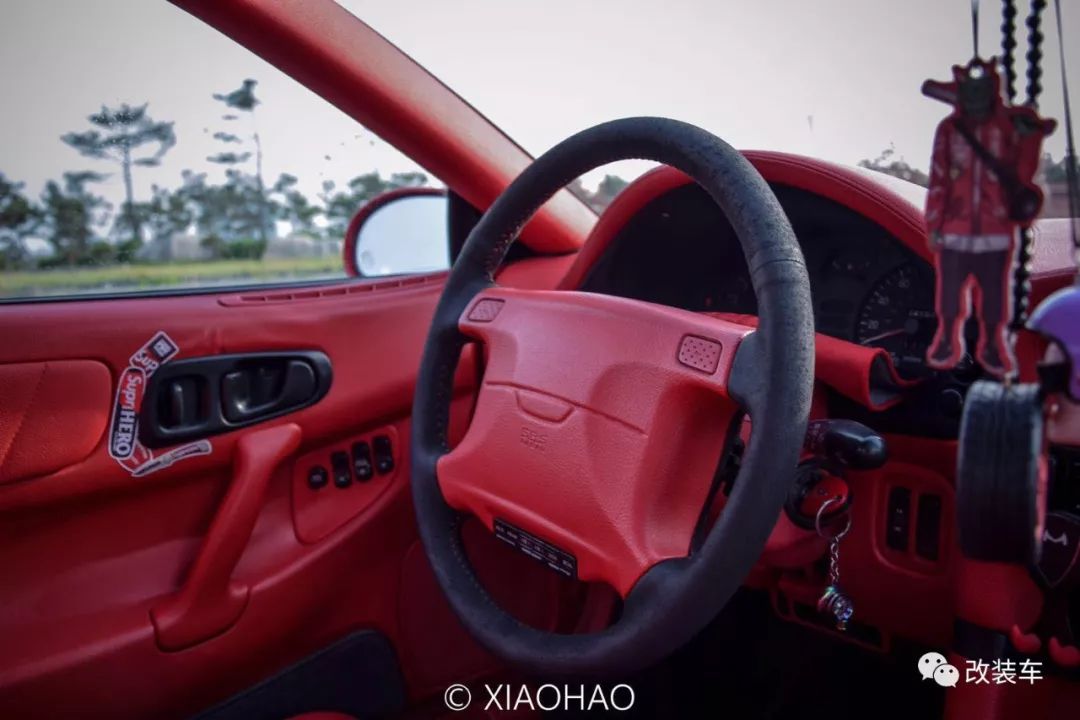 三菱3000gt跑车敞篷版,30万买一台30年前的三菱3000gt