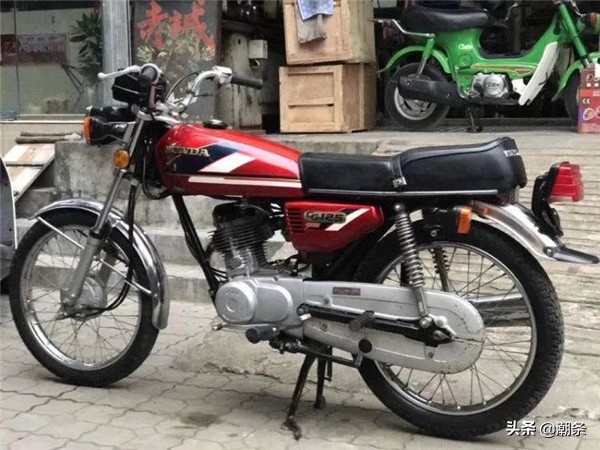 在90年代的汕头,90年代爸爸骑的摩托车