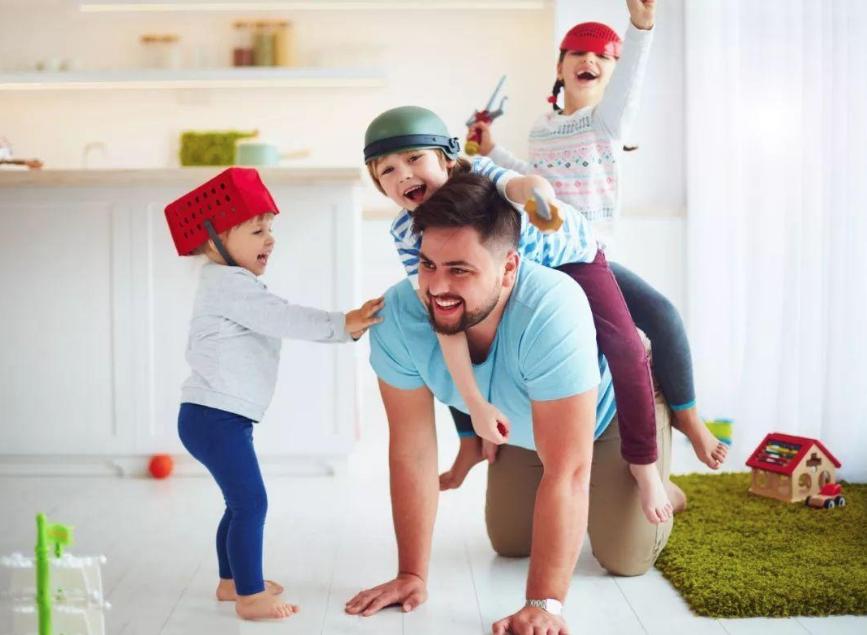 如何教育孩子独立依赖父母,孩子不体贴父母怎么引导