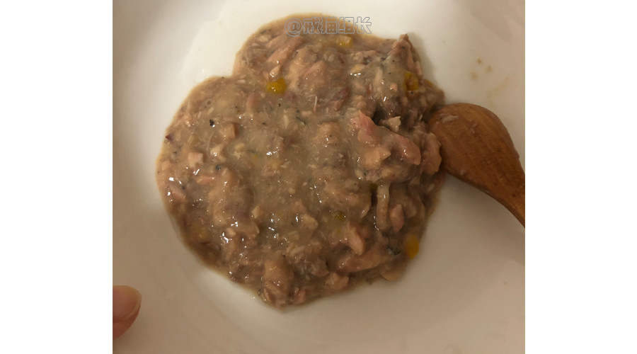 猫吃主食罐头好还是猫粮好,猫零食罐头和主食罐头的区别