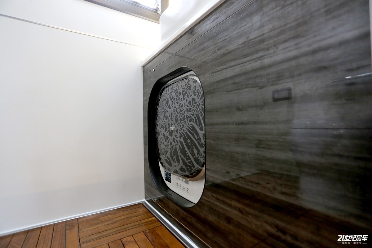 重汽房车汕德卡四驱,man底盘汕德卡