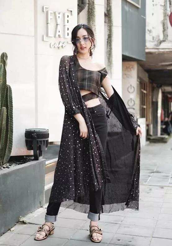 泰国便宜小众潮牌衣服,最近很火的泰国潮牌衣服