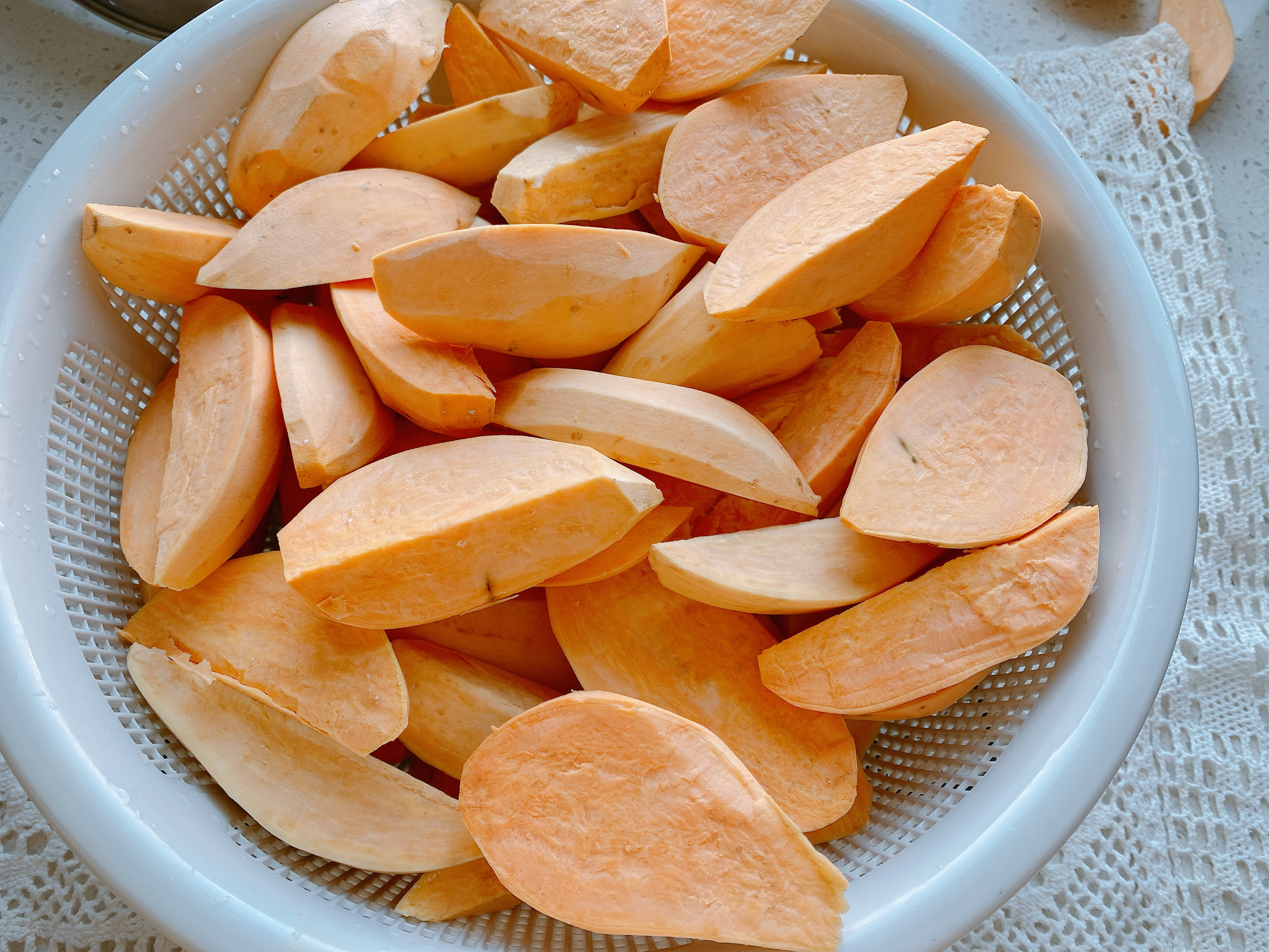 怎样晒红薯干又软又糯,晒红薯干的正确方法视频