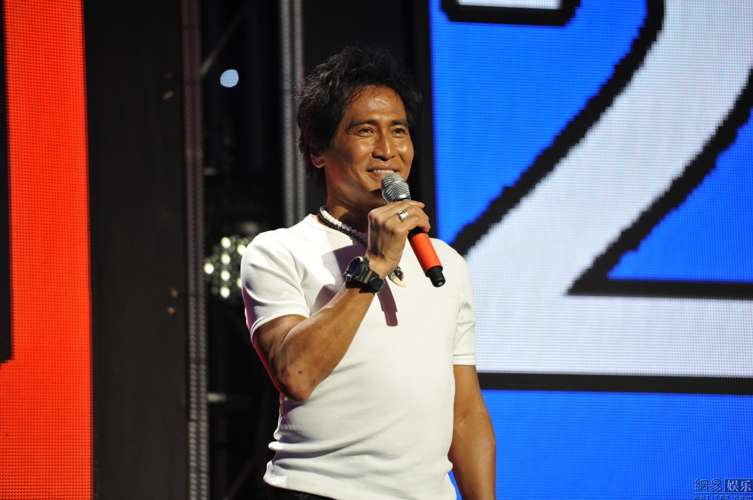 齐秦早期上综艺视频,齐秦年轻时的综艺节目