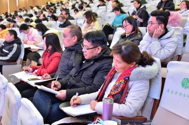 市钟吾初中打造“成贤学堂”建设优秀班群